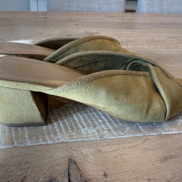 Cabi yellow heeled mules size 10 - Picture 4 of 8